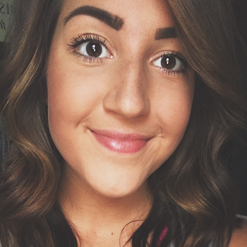 Meet your Posher, Makenzie